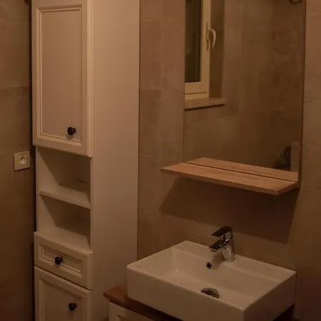 Laetitia Apartment *