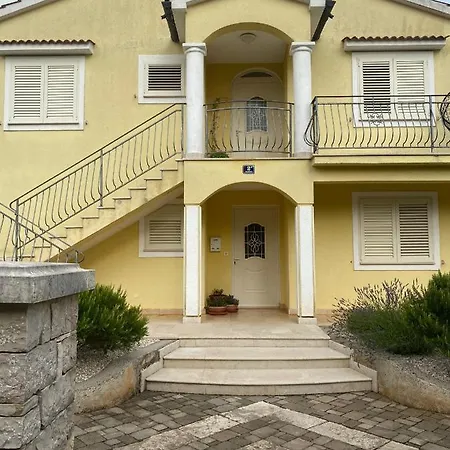 Apartment Laetitia Kaštelir