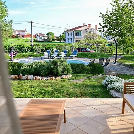 Apartment Laetitia Kaštelir