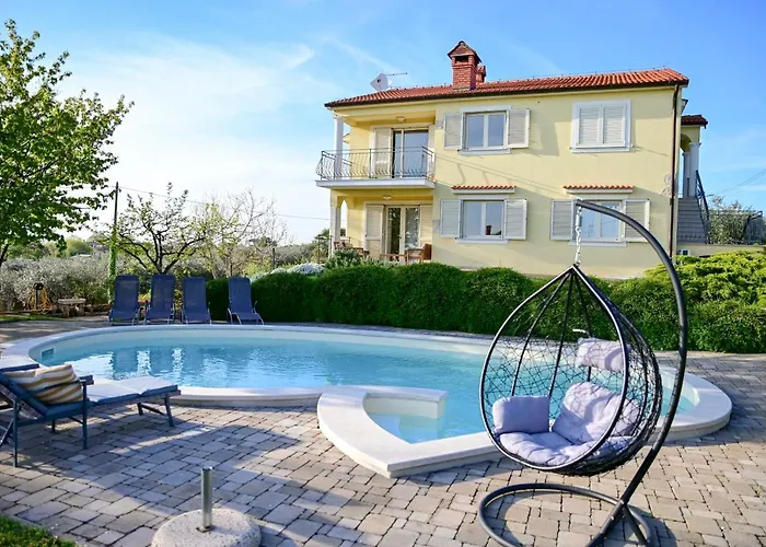 Laetitia Apartment *