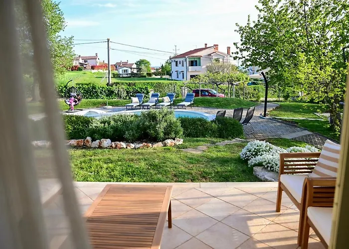 Apartment Laetitia Kaštelir